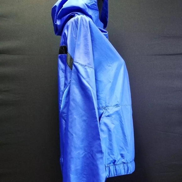 Reebok speed wick NWT Blue Trainer Jacket Size Medium - Picture 8 of 9